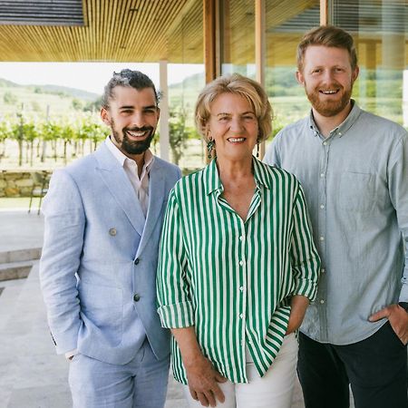 Malat Weingut Und Hotel Furth bei Gottweig Bagian luar foto